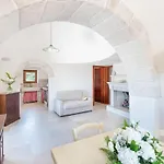Villa Trullo Il Pupineto . *