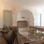 Trullo Il Pupineto . * Cisternino